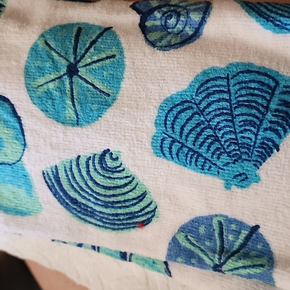 Seashell Kitchen Towel Set - Picture 7 of 7